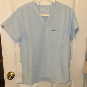 Figs Sky Blue Scrub Set (M top & L bottom)